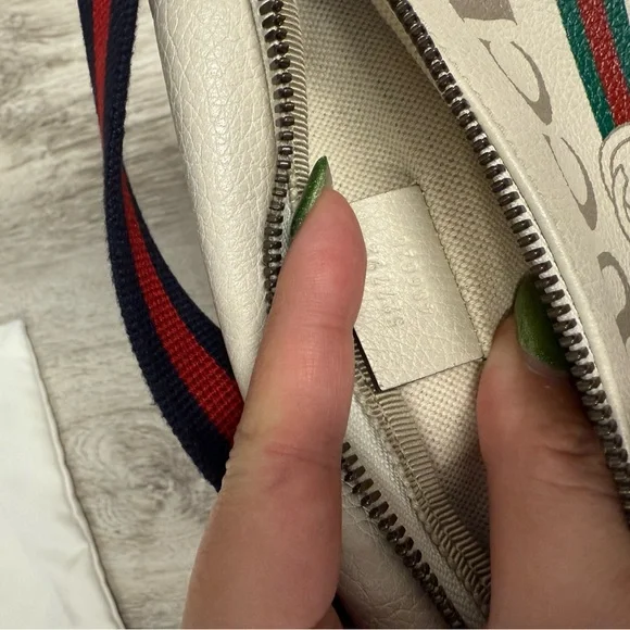 Gucci White Leather Belt Bag - Picture 11 of 14